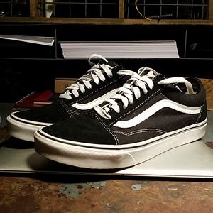 Skateboard sneakers